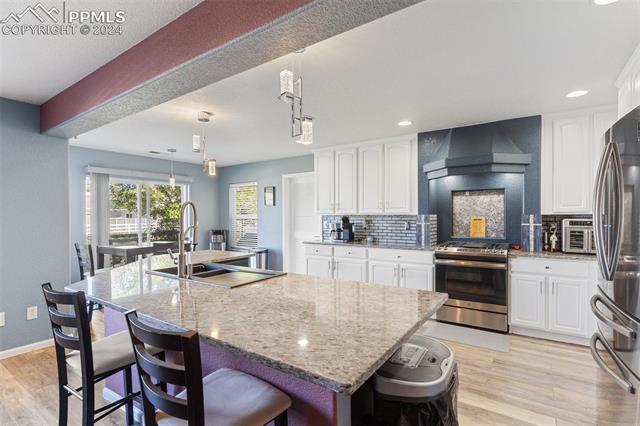 7764 Candlelight Lane