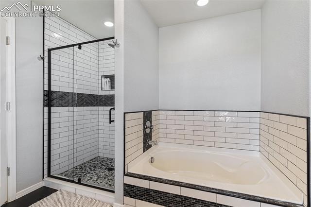 7764 Candlelight Lane