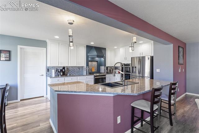 7764 Candlelight Lane