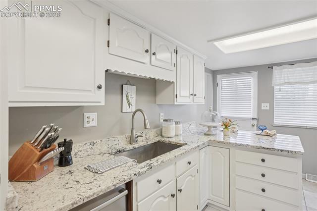 2502 E Caramillo Street