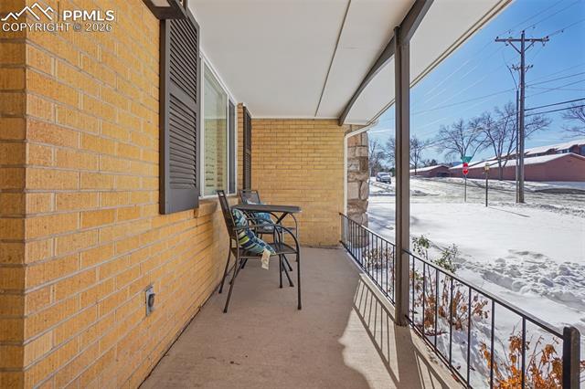 2502 E Caramillo Street