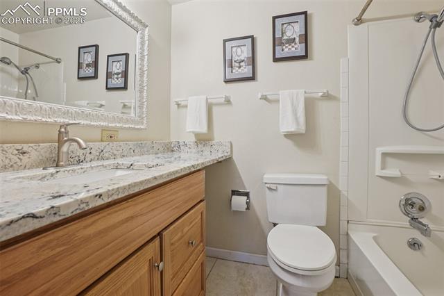 2502 E Caramillo Street