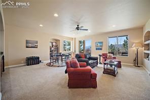 13253 Crane Canyon Loop