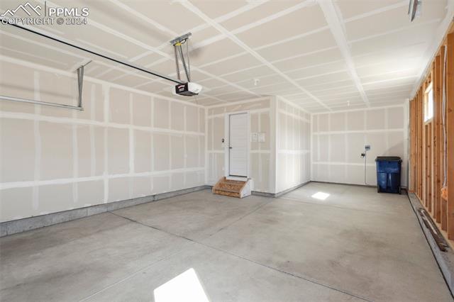 6528 Cumbre Vista Way