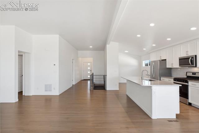 6528 Cumbre Vista Way