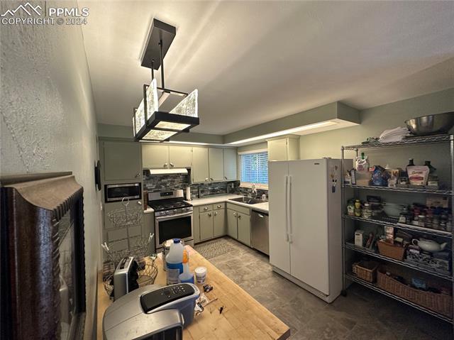 4130 Valli Vista Road