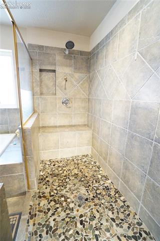 461 E Fredonia Drive