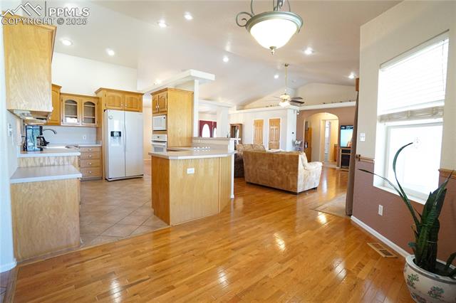 461 E Fredonia Drive