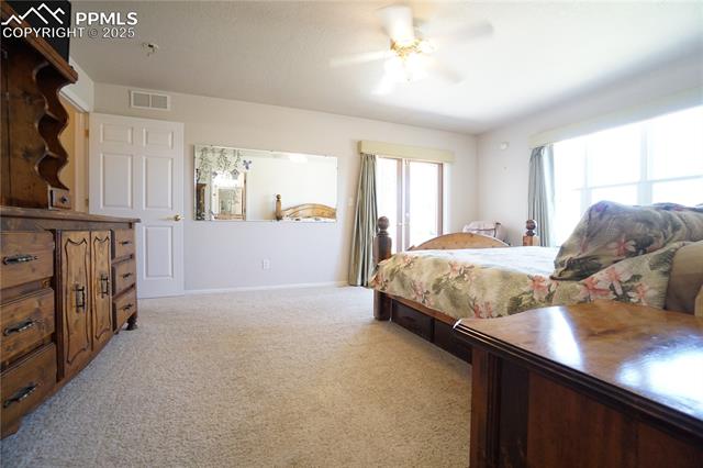 461 E Fredonia Drive