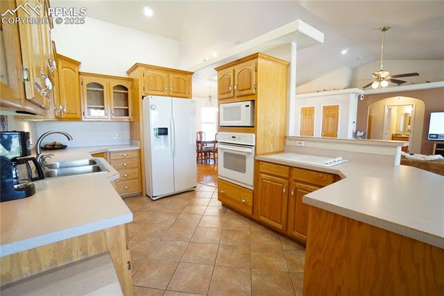 461 E Fredonia Drive