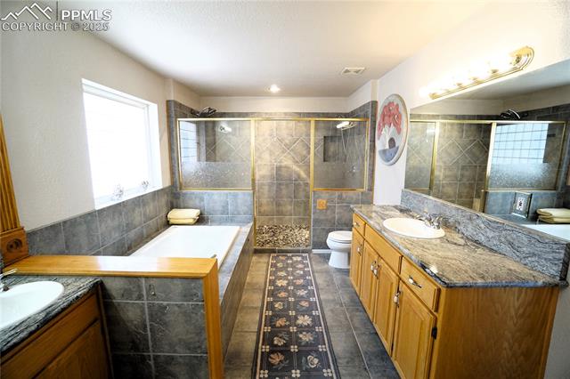 461 E Fredonia Drive