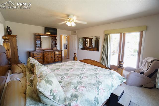 461 E Fredonia Drive