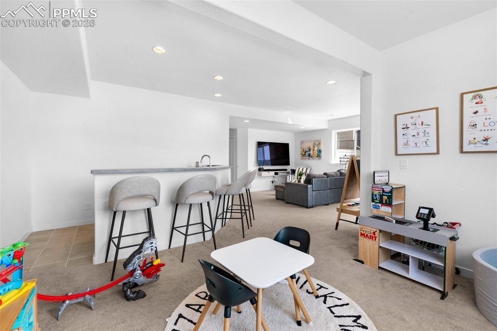 5415 Gansevoort Drive