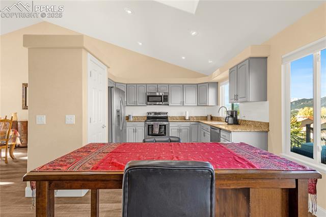 15704 Agate Creek Drive