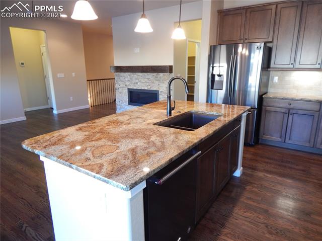 6320 Resplendent Court