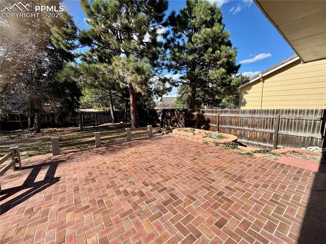 280 Raven Hills Road