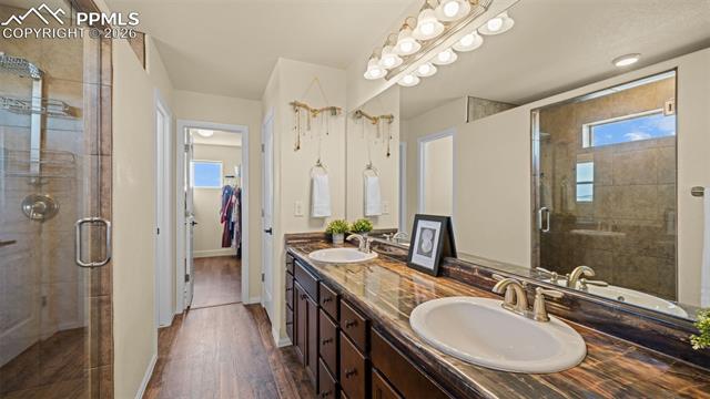 1072 S Avenida Del Oro