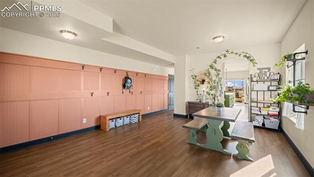 1072 S Avenida Del Oro