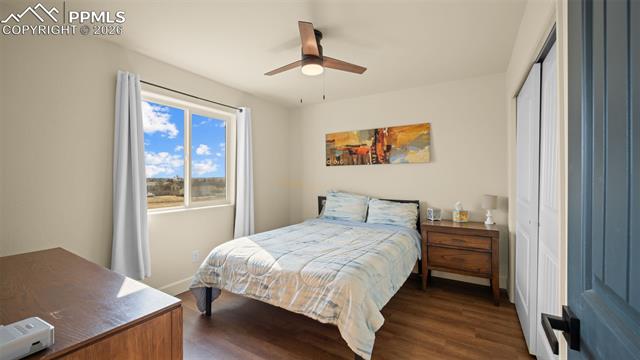1072 S Avenida Del Oro