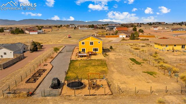 1072 S Avenida Del Oro