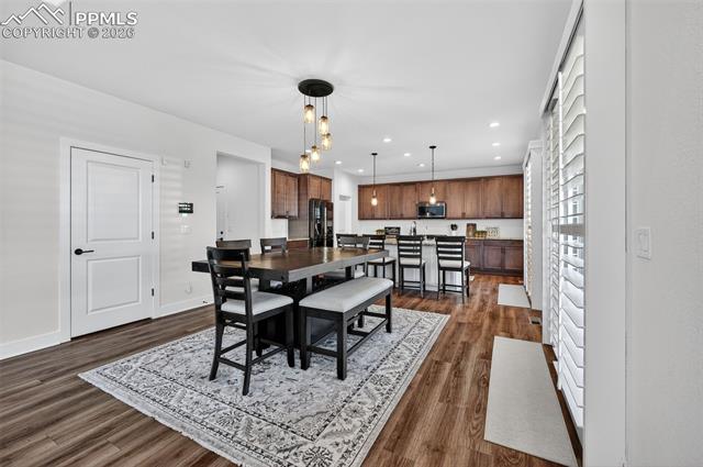 6810 S Valleyhead Court