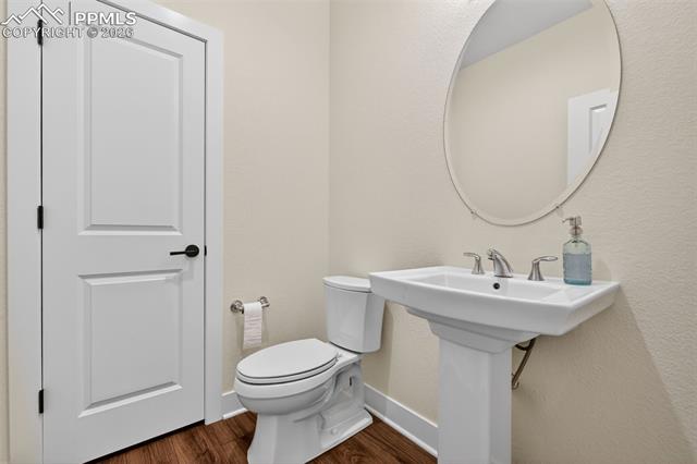 6810 S Valleyhead Court