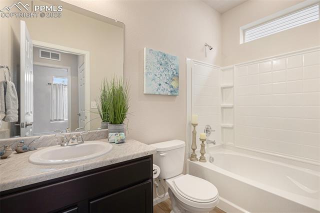 6244 Syre Point