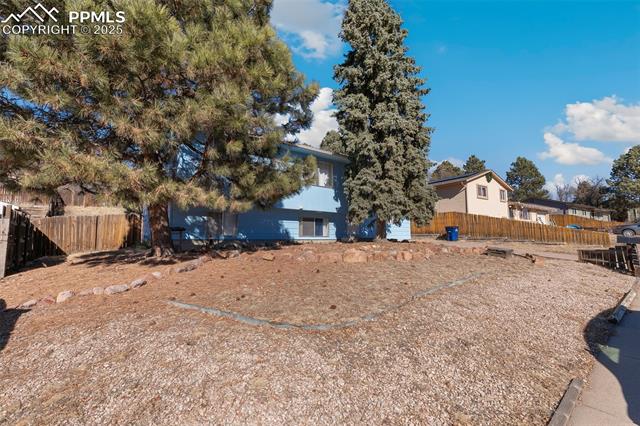 1226 Chiricahua Drive