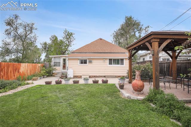 712 W Cucharras Street