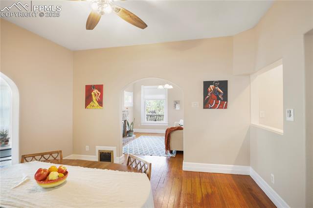 712 W Cucharras Street