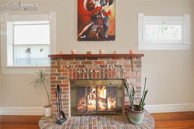 712 W Cucharras Street