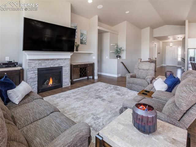 1177 Man O'War Way