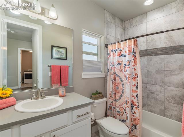 1177 Man O'War Way