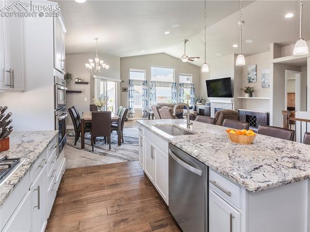 1177 Man O'War Way