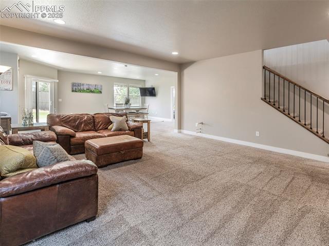1177 Man O'War Way