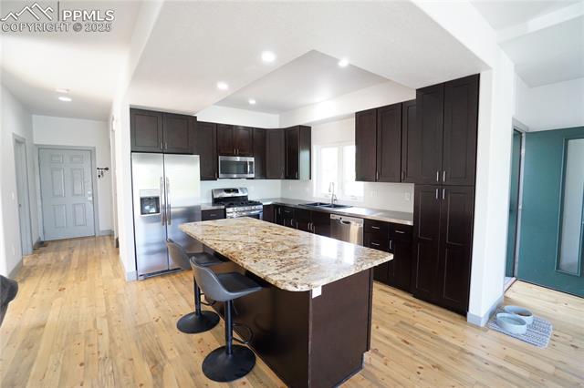 1407 Manitou Boulevard