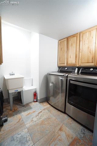 1407 Manitou Boulevard