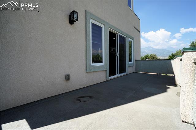 1407 Manitou Boulevard