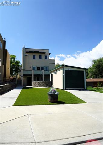 1407 Manitou Boulevard