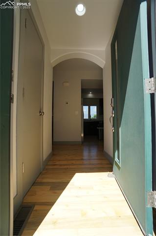 1407 Manitou Boulevard