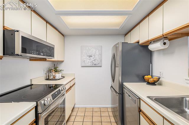 846 Tenderfoot Hill Road 202