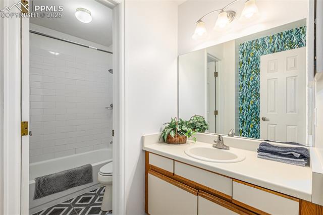 846 Tenderfoot Hill Road 202