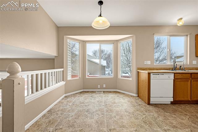 7286 Bentwater Drive