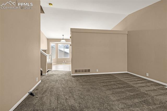 7286 Bentwater Drive