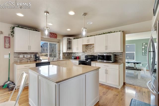 10813 Torreys Peak Way