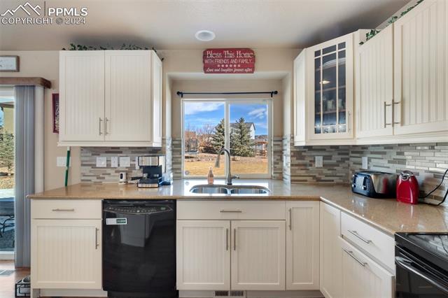 10813 Torreys Peak Way