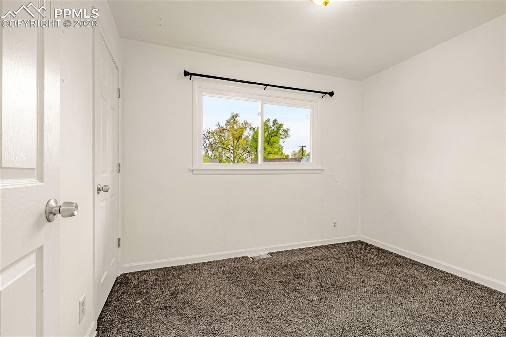 2736 Ben Court
