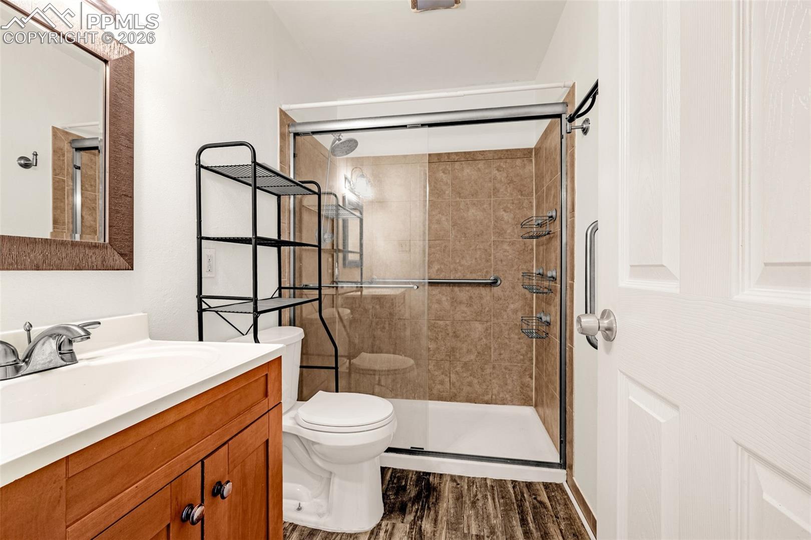 2736 Ben Court