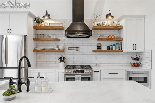 737 Creek Side Drive