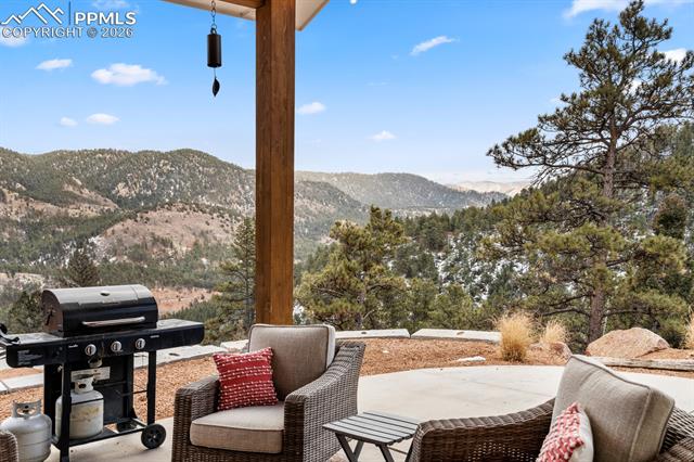 737 Creek Side Drive